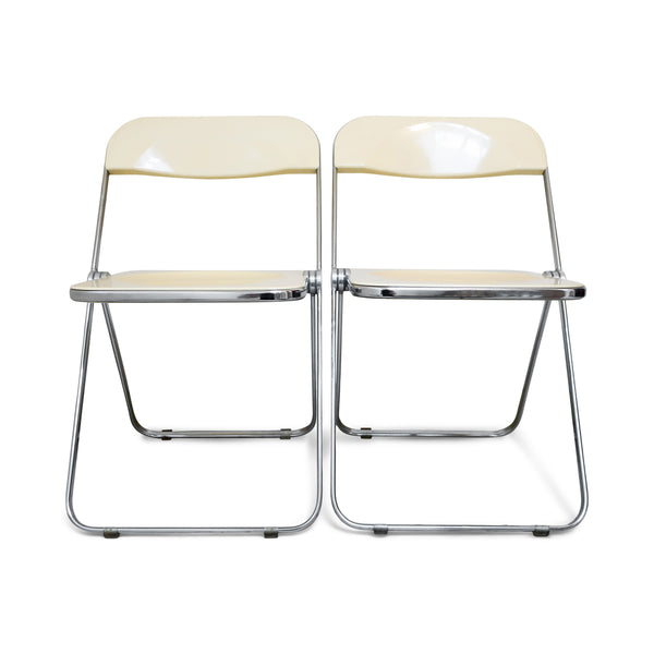 Pair of Plia Off-White Folding Chairs by Giancarlo Piretti for Castelli